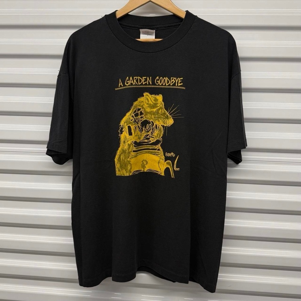 VTG 90's A Garden Goodbye Military Rat Art T-Shirt Size XL